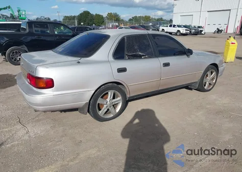 1995 Toyota Camry Xle from USA, damaged, VIN 4T1GK13E5SU106621